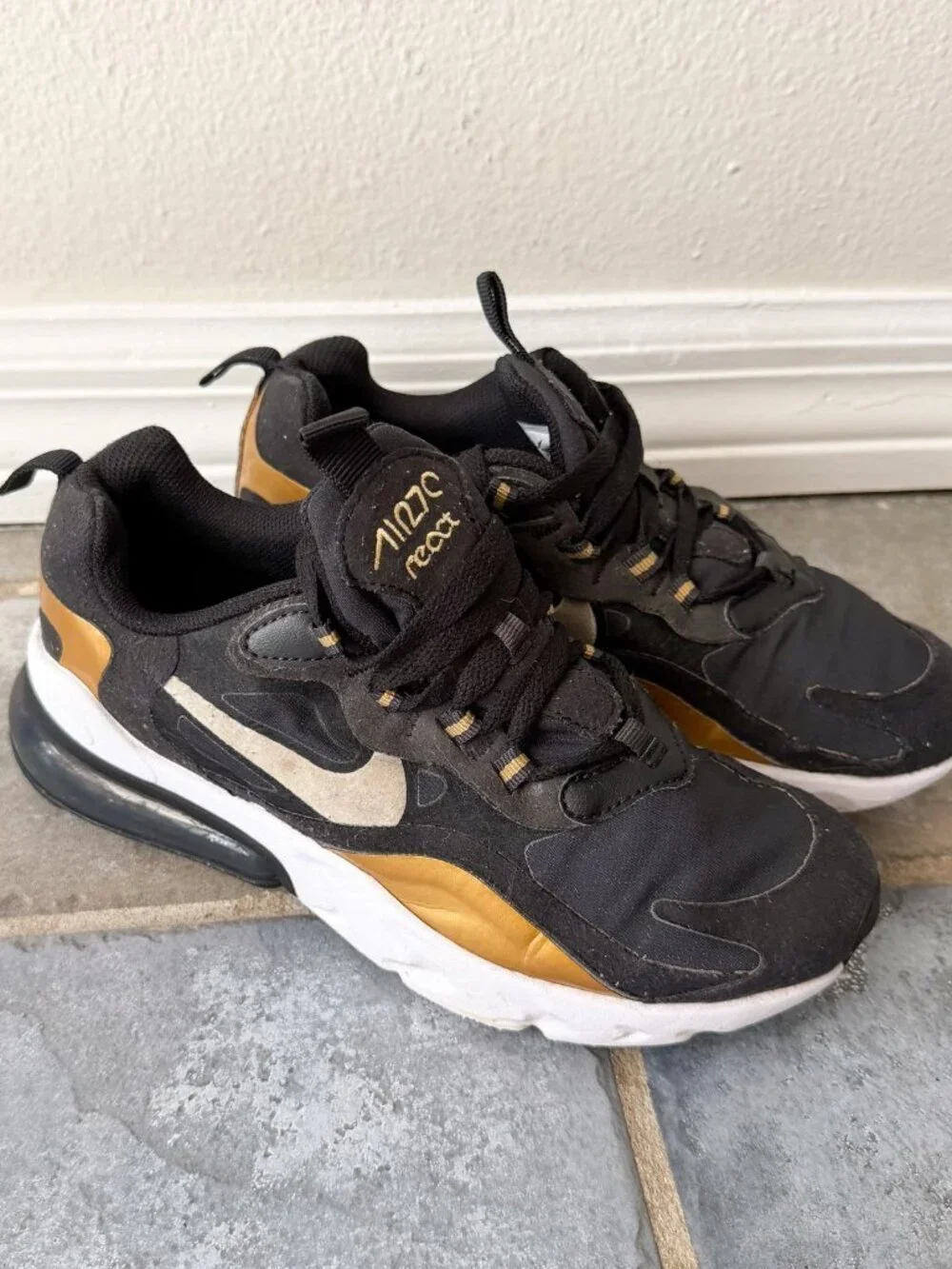 Nike Air Max 270 React Black Gold White Sneakers Youth 4.5Y Women’s Size 6